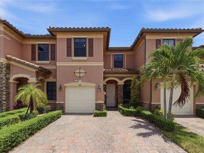 Property at 9033 W 33rd Ave, Hialeah, FL