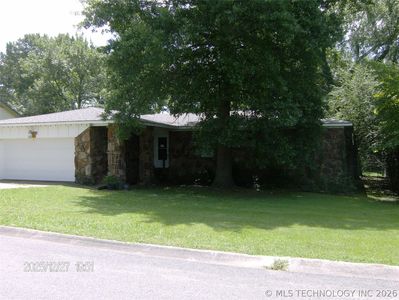 606 Jeffery St