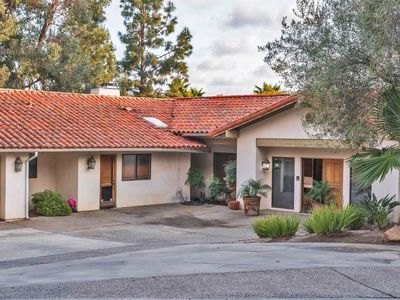 3133 Caminito Ricardo