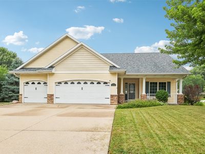 1055 SE Brentwood Dr