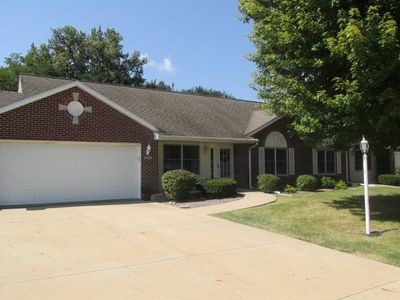 2109 W Navajo Dr