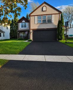 1001 Martingale Ln