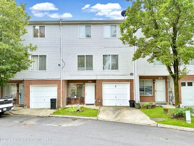 46 Ilyssa Way