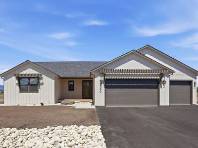 160 Irene Dr