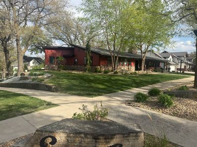 201 S 7th St