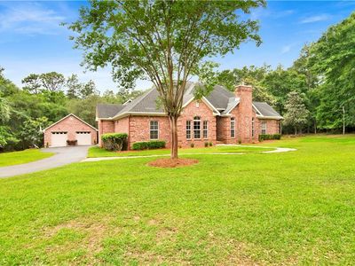 4000 Lakefront Dr W