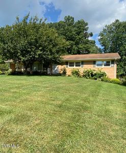 290 Morningside Ln NE