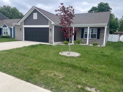 913 Sand Walk Ln