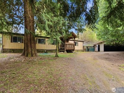 180 E Hillcrest Drive