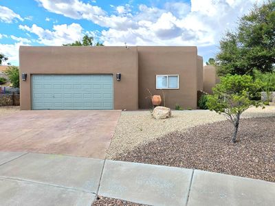 2011 Desert Springs Ct