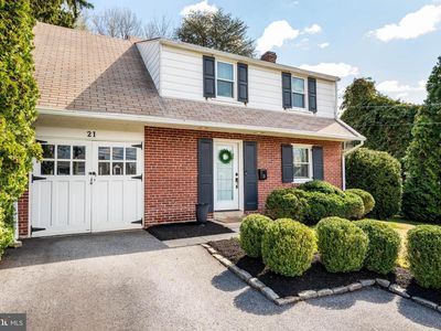 21 Moreland Rd