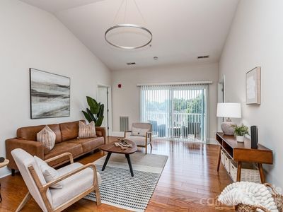 6605 Central Pacific Ave Unit 403