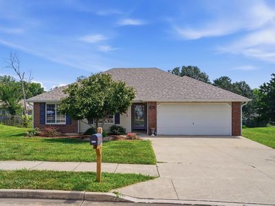 1811 N Charleston Cir