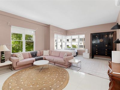2421 Lake Pancoast Dr APT 3B
