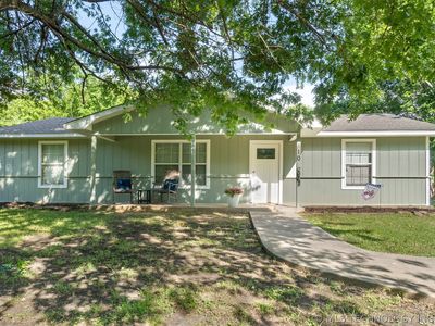 Property at 410 S Arkansas St, Caddo, OK