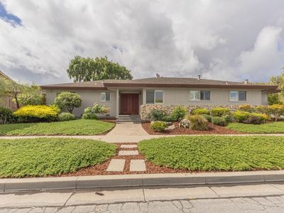 632 San Tomas Way