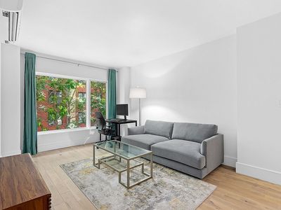 15 E 19th St #2E
