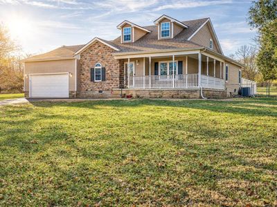 134 Rolling Meadows Dr