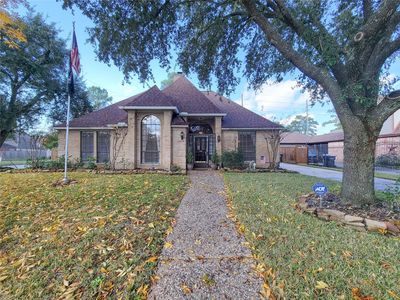 Property at 5810 Glenmere Ln, Spring, TX