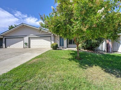 5535-5533 Cedar Creek Way
