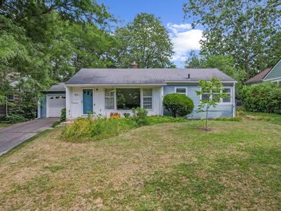 851 Mount Pleasant Ave