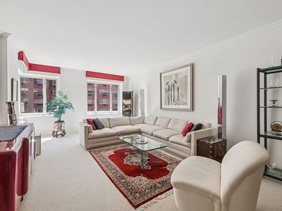 36 Sutton Pl S APT 11A