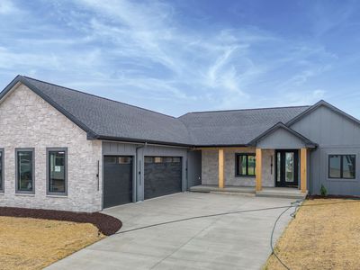 635 Rustic Rise