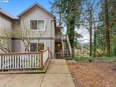 20130 Larkspur Ln APT 98