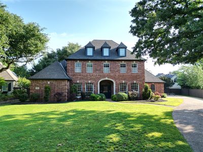 1020 Highland Oaks Dr