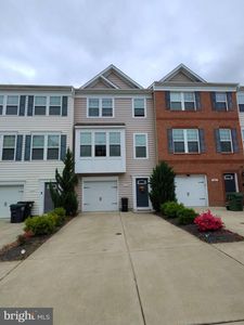 320 Tree Line Dr
