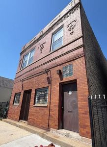 1824 N Pulaski Rd