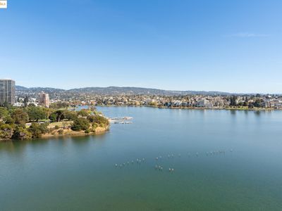 1 Lakeside Dr APT 1010