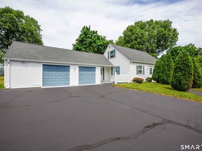 Property at 93 Pool Road, North Haven, CT