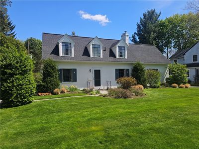 160 Commonwealth Rd