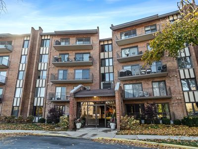 701 Lake Hinsdale Dr #G-202