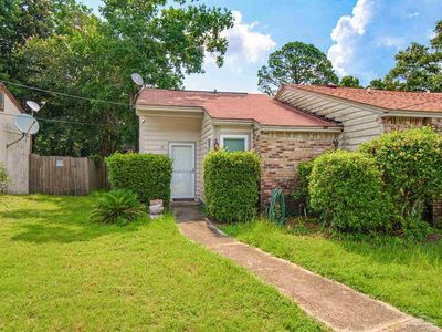 Property at 12 Crow Rd, Pensacola, FL