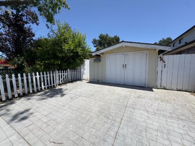 10534 Sterling Blvd
