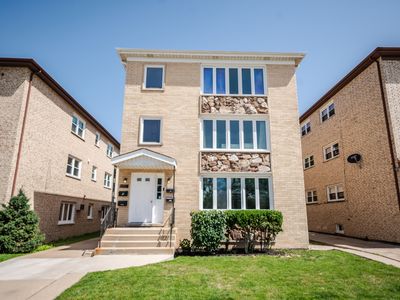 7942 W Addison St APT 1