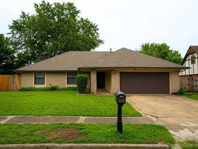 12122 E 37th Pl