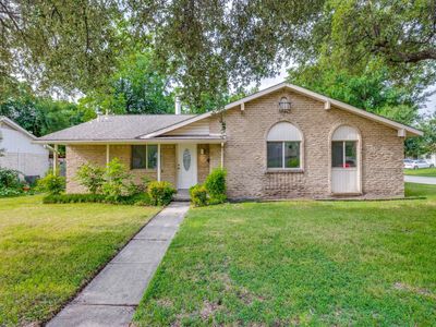 1216 Briarcove Dr