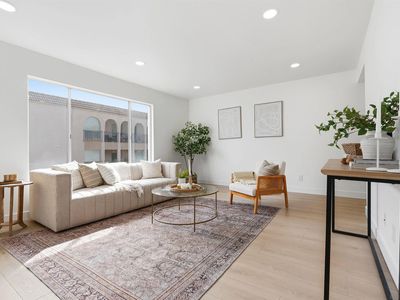 4750 Noyes St APT 204