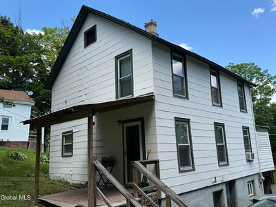 88 Saunders Street