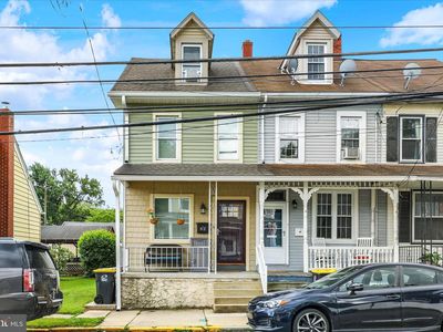 62 E High St