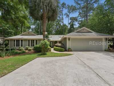 4 Hickory Forest Dr