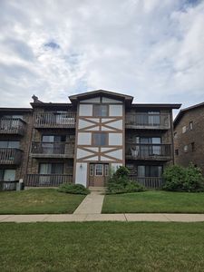 Property at 3660 W 119th St APT 201, Alsip, IL