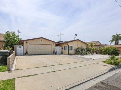 1762 W Minerva Ave