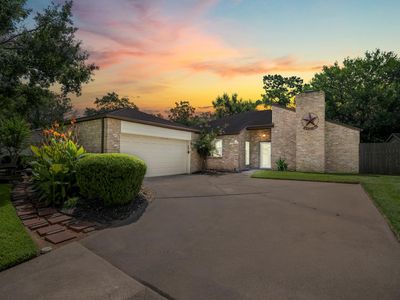 20311 Lake Sherwood Dr