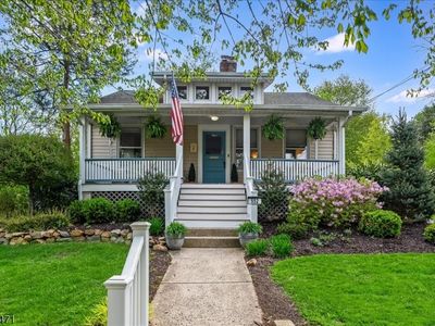 552 Summit Ave