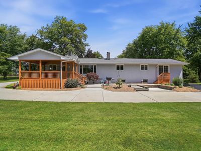 2262 Lewis Center Rd