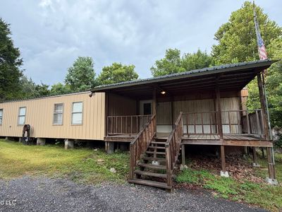 123 Sunny Ln